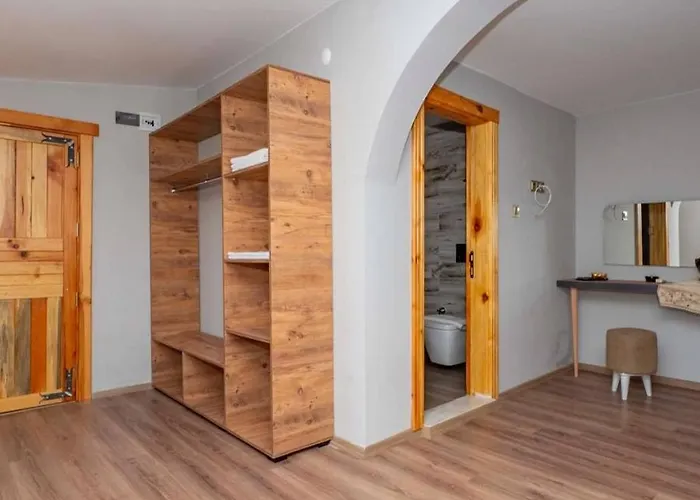 Large King Room